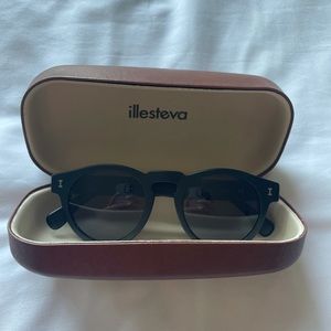 Illesteva Leonard Sunglasses matte black